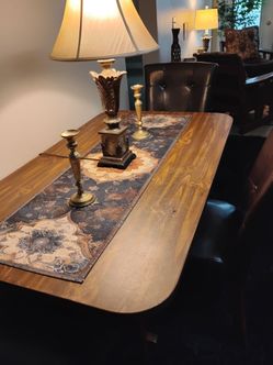 Dinning room table