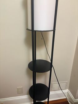 Floor lamp with shelf