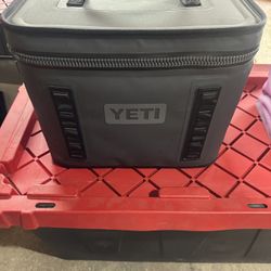 Yeti Hopper Flip 18