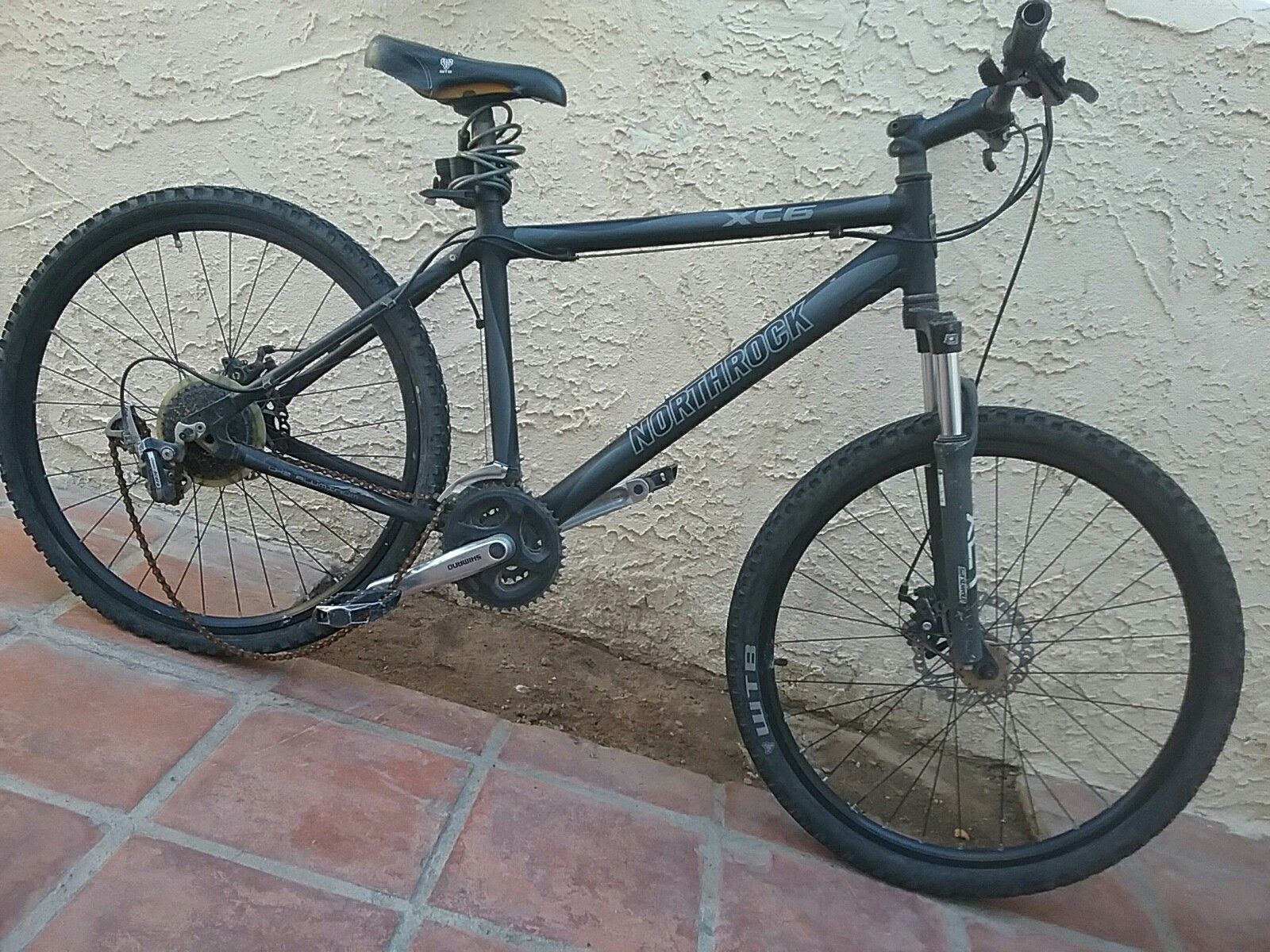 XC6 North rock mountain bike