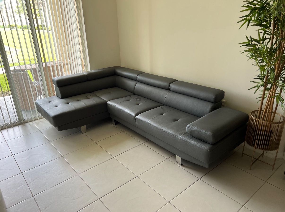 Contemporary Sectional Couch