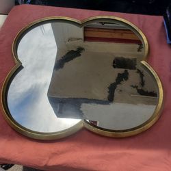 Medium Wall Mirror 23" x 23". Great Condition.