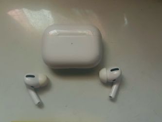 1st generation AirPods Pro, in great condition 40$