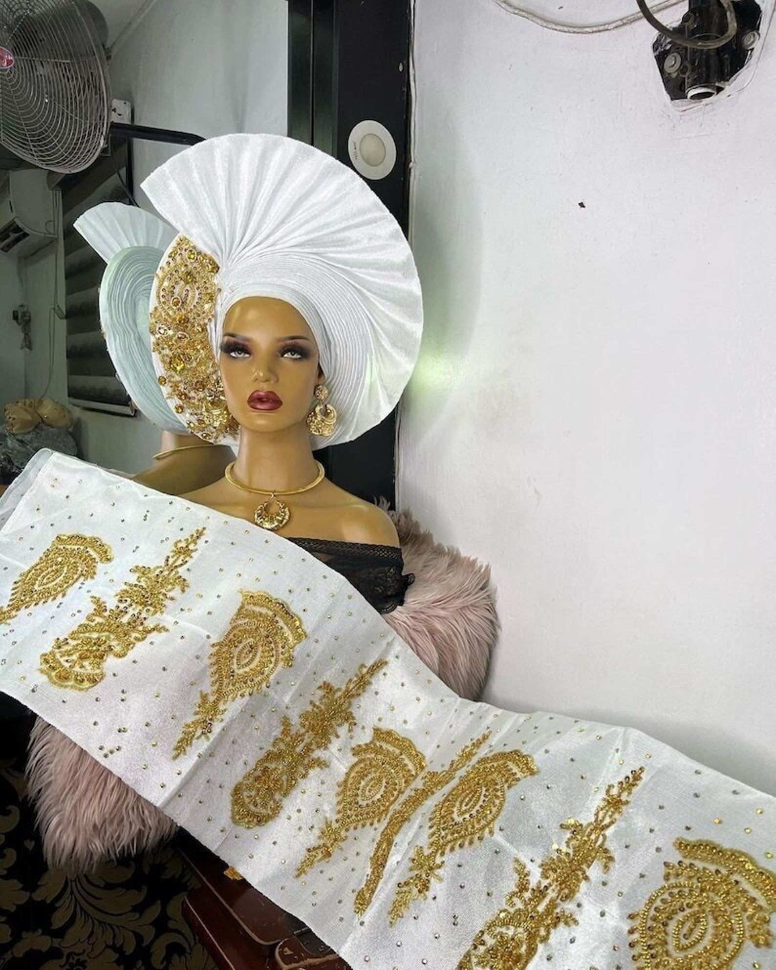 Nigerian African Géle; Aso-Oke Fabric