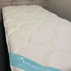 Dreamcloud Premier Twin Xl Mattress And Adjustable Bed Base 