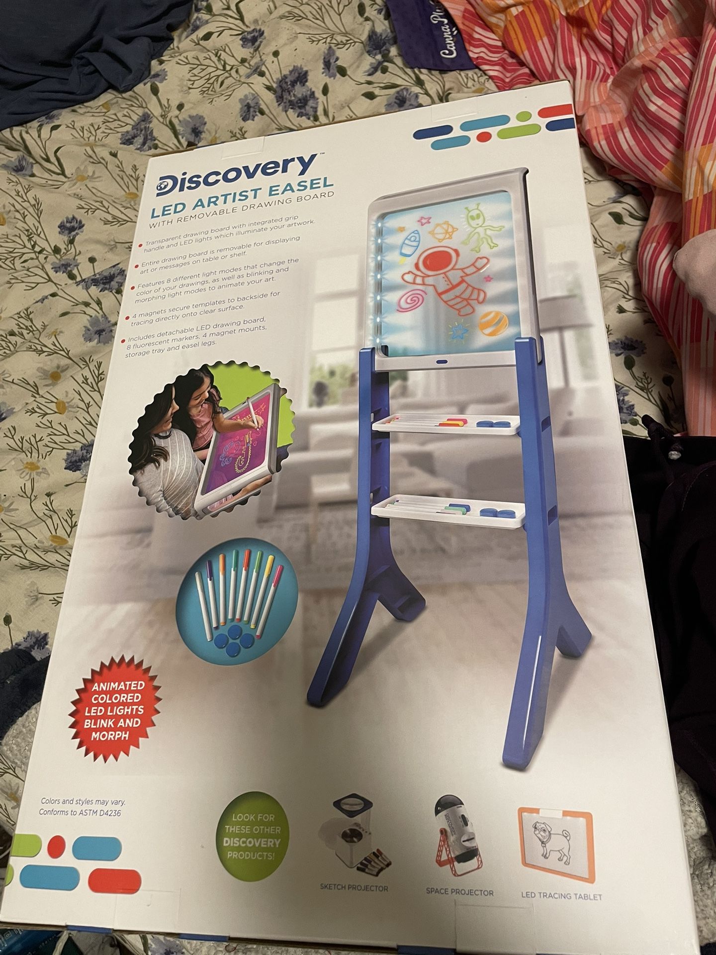 Discovery easel For Kids