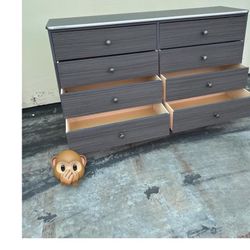 8 Drawer Dresser 