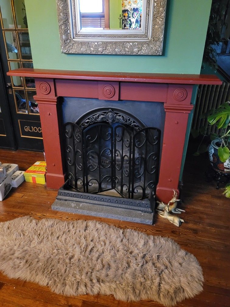 Antique Fireplace Mantel & Surround