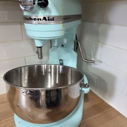 Kitchen Aid Standing Mixer 