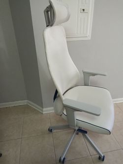 Computer/ gaming chair