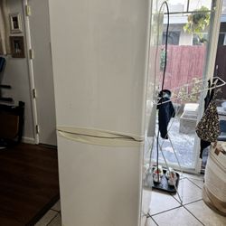 LG Fridge 2 Compartment 