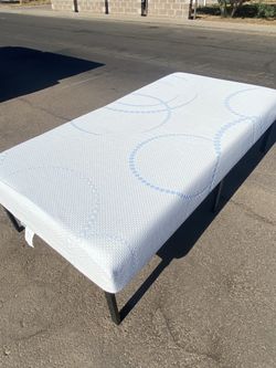 FREE DELIVERY: Twin Memory Foam Bed