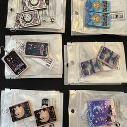 Halloween 🎃 Earrings $3ea 