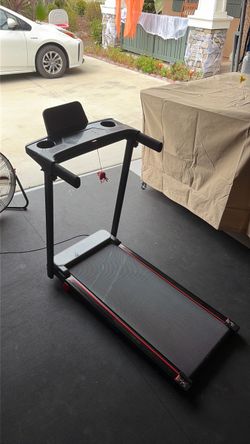 Folding Treadmill with Tablet Holder