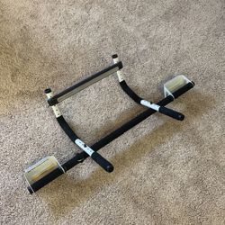 Pull Up Bar