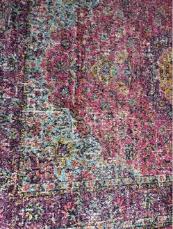 Rug - 6’7” x 9’