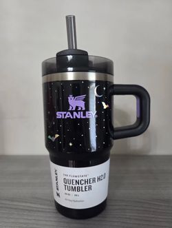 Stanley Halloween 20 oz H2.0 Flow state Quencher Tumbler Spellcast Black