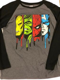 Boys Marvel Comics T-Shirt Size XXL (18). Iron Man, Hulk, Spider-Man and Captain America