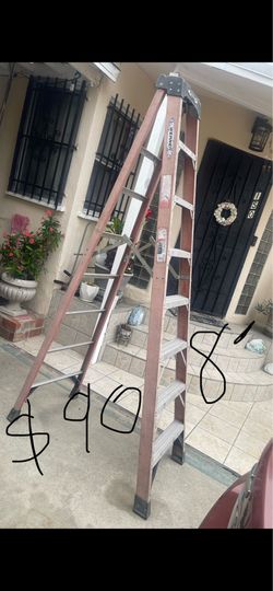Excellent condition, 8 feet and more sizes available fiberglass Ladders