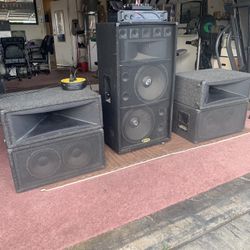 Dj Or Karaoke Equipment 