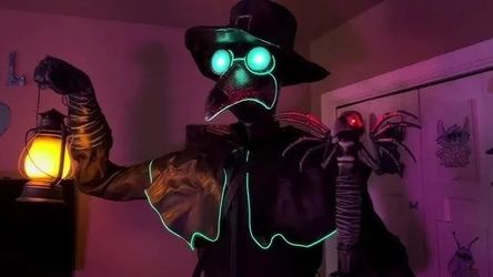 Halloween Animatronic 7ft Plague Doctor