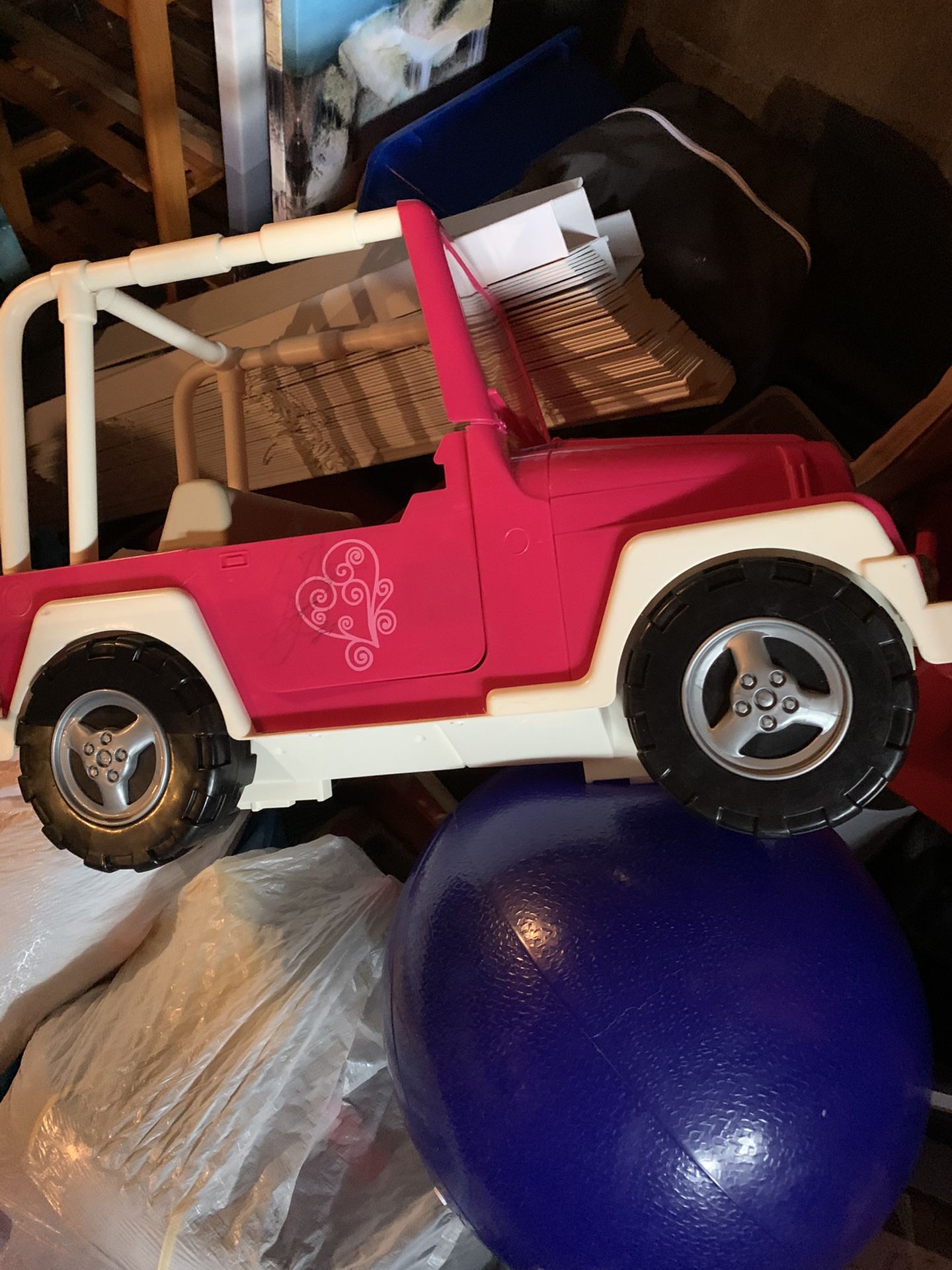 Doll jeep