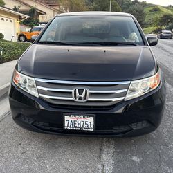 🚗 2013 Honda Odyssey EX-L  Garage Kept  super clean