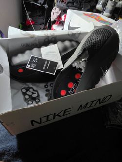 Black Nike Minds