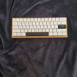 CUSTOM TOFU60 MECHANICAL KEYBOARD