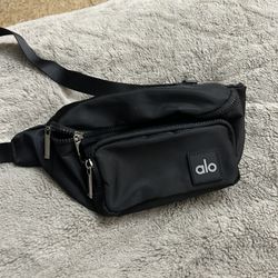 Alo Belt bag 