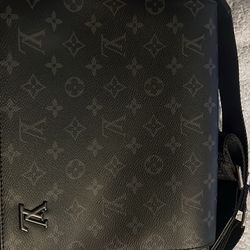 Lv Messenger Bag 