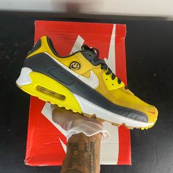 Nike Air Max 90 “Go The Extra Smile” Size 10