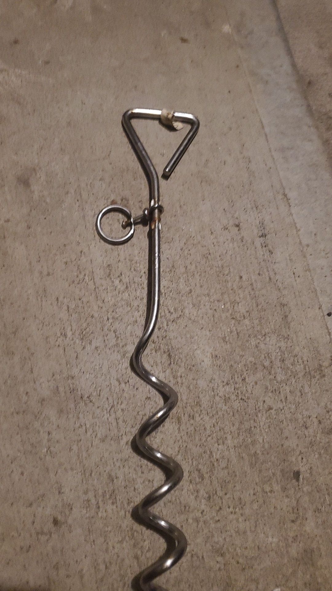 Durable Dog tie-outs spike. Brand new retail $20