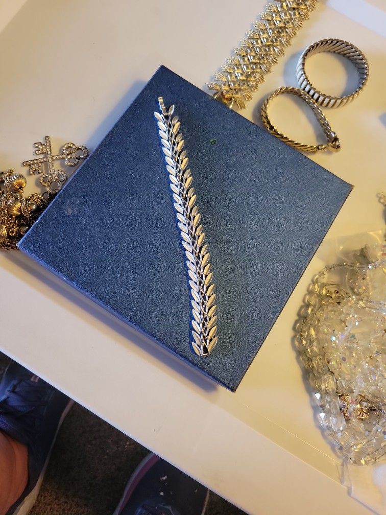 1950s-1960s Vintage Trifari Bracelet