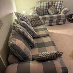 Couch set