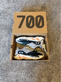 Adidas Yeezy Boost 700 Size 8