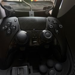Dualsense Edge Controller. 
