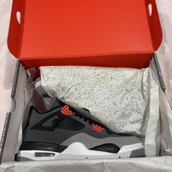Jordan 4 Retro