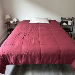 Design by Ashley Queen Size  Hybrid Mattress With Bed Frame 