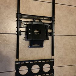 TV mount 