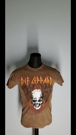 Def Leppard band shirt
