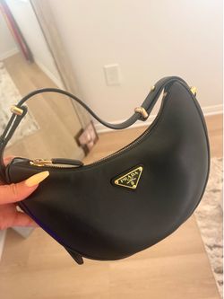 Prada handbag/purse