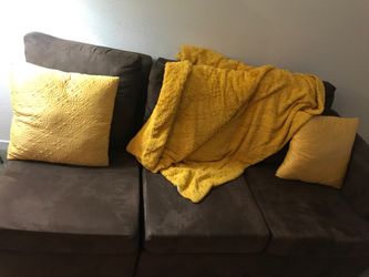 Sectional couch