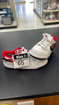 Nike Dunk Low Sneakers Size 7