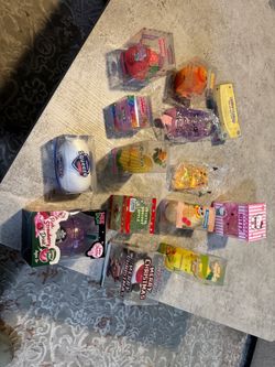 NeeDoh & Squishy Toy Bundle – Hello Kitty, Food & Holiday Designs