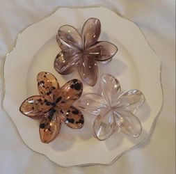 Hair Accessories Set Of 3
