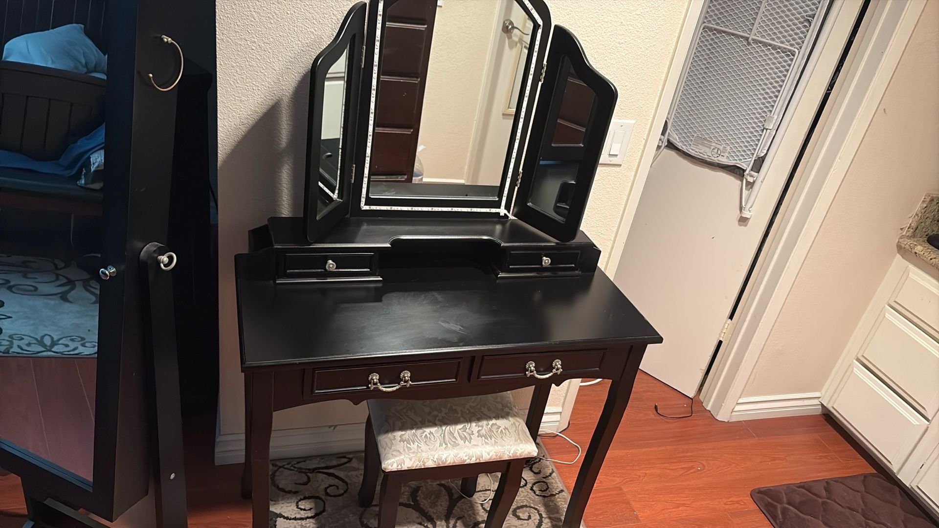 Vanity With Stool