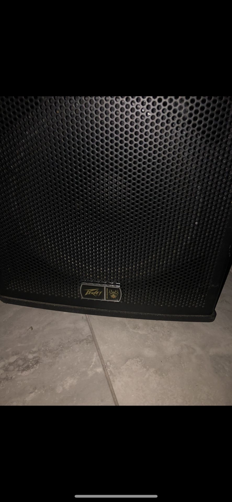 For Sale Peavey Tower Sp4 Speakers