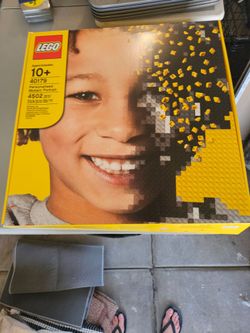 Lego Mosaic Maker. Ray & AZ Ave. Pick up only