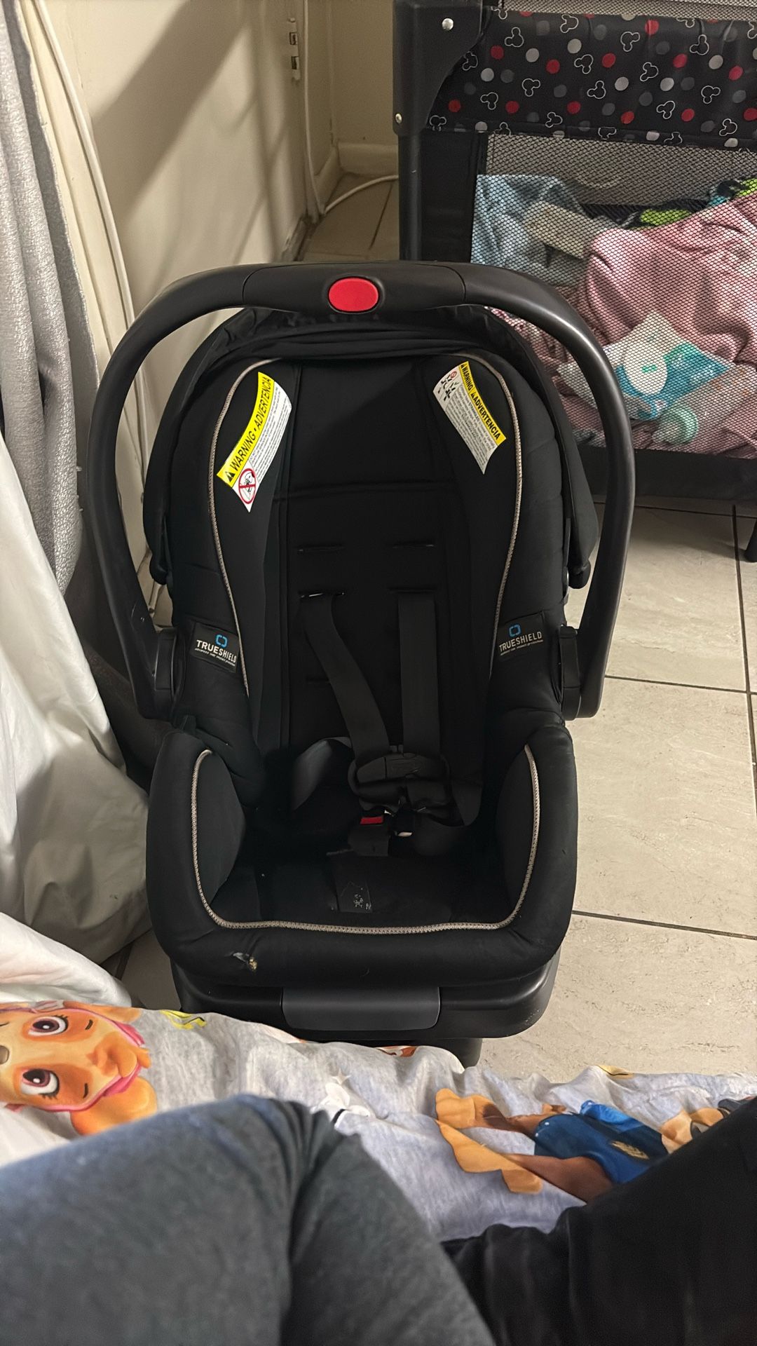 Graco Infant Car seat